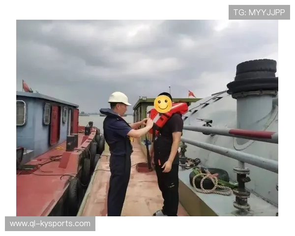 专家提醒:水上项目必须穿戴合格救生衣并接受落水演练 专家提醒:水上项目必须穿戴合格救生衣并接受落水演练